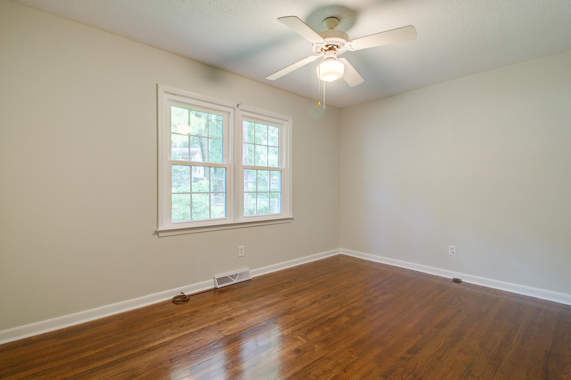 106 Arbor Road Summerville, SC 29485 - Photo 18 of 35 26