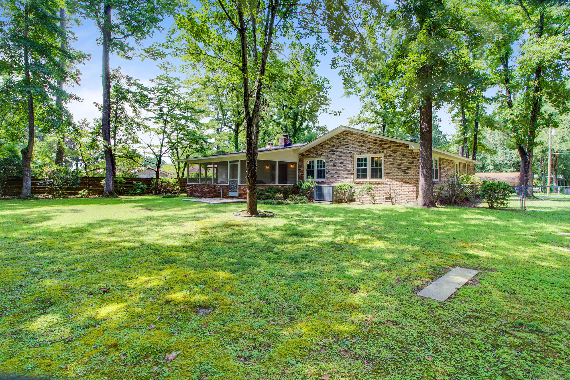 106 Arbor Road Summerville, SC 29485 - Photo 33 of 35 24