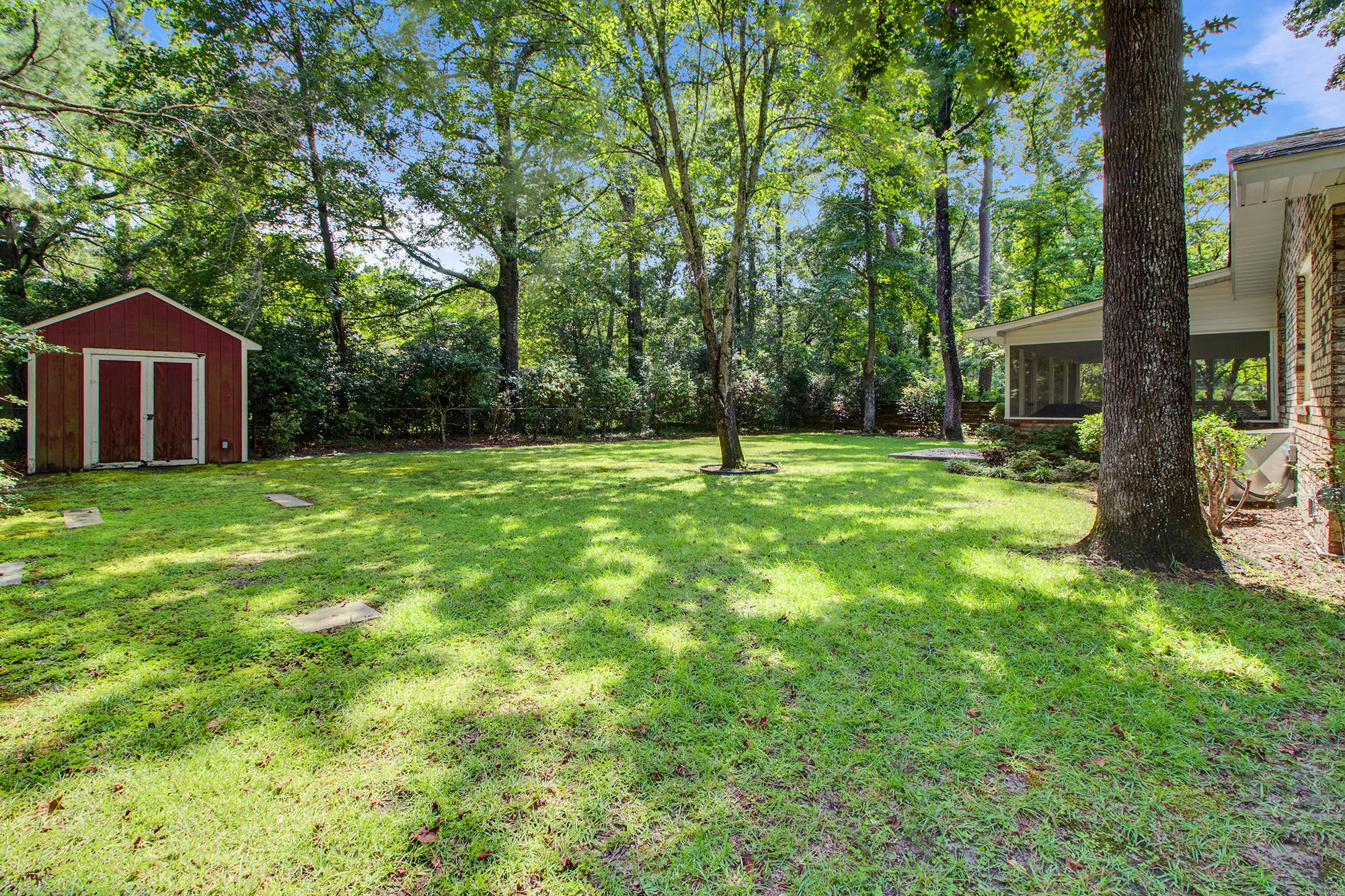 106 Arbor Road Summerville, SC 29485 - Photo 34 of 35 25