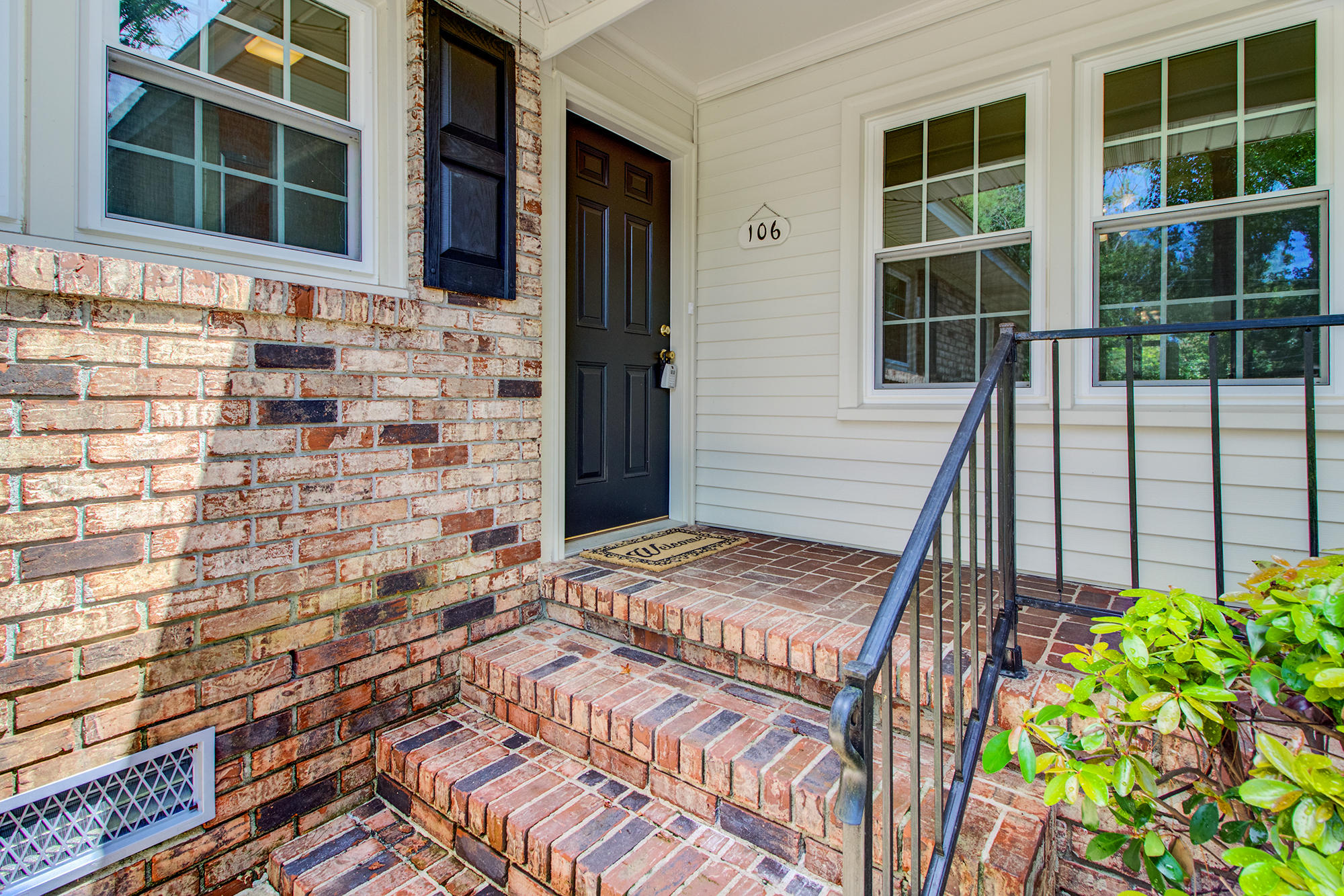 106 Arbor Road Summerville, SC 29485 - Photo 5 of 35 5