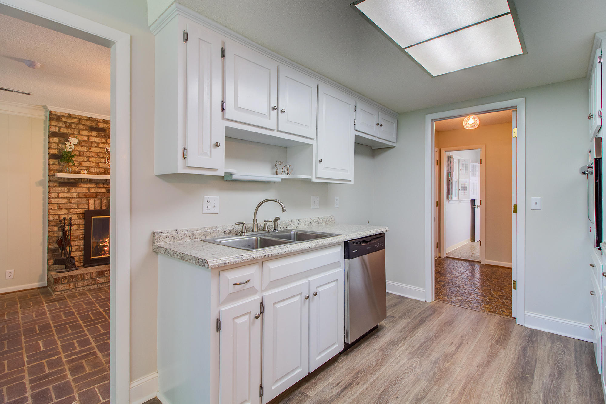 106 Arbor Road Summerville, SC 29485 - Photo 6 of 35 13