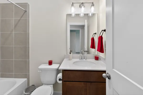 $2,350 | 9111 Highland Northern Way, Houston, TX 77088