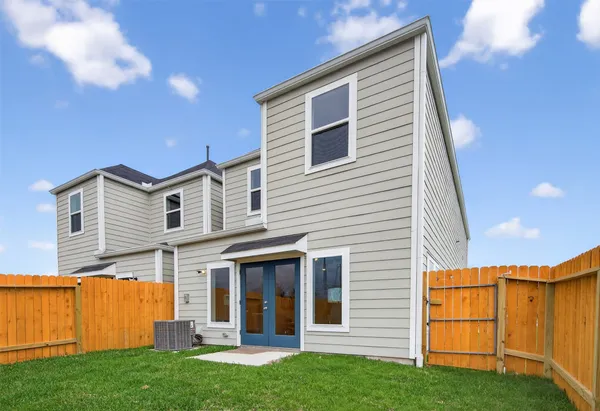 $2,350 | 9111 Highland Northern Way, Houston, TX 77088