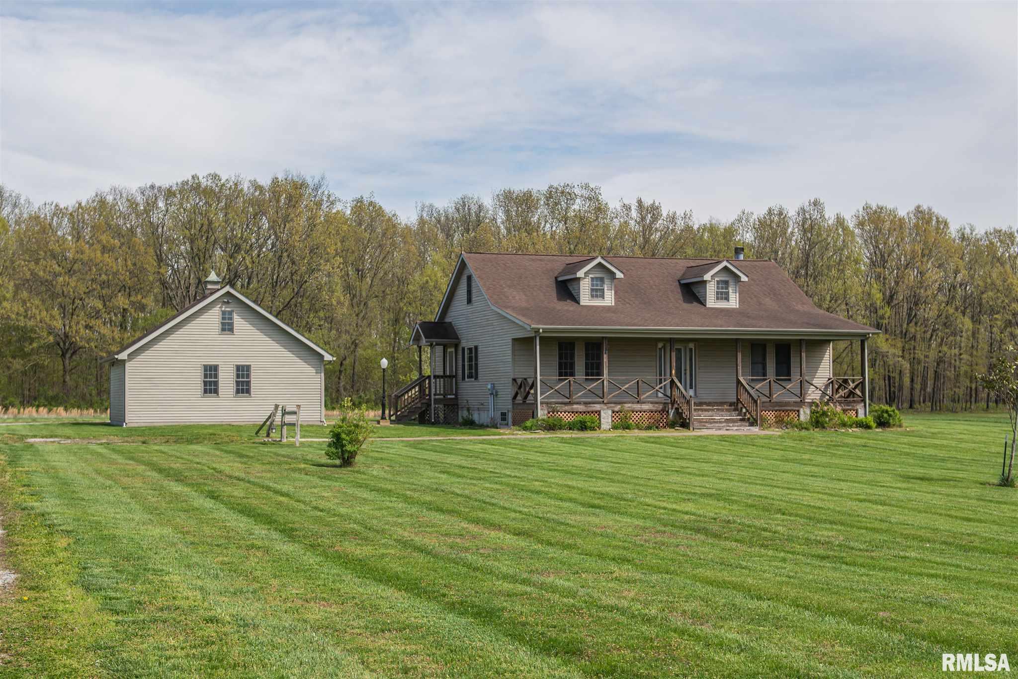 11276 Van Horn Road Benton, IL 62812 - Photo 1 of 39