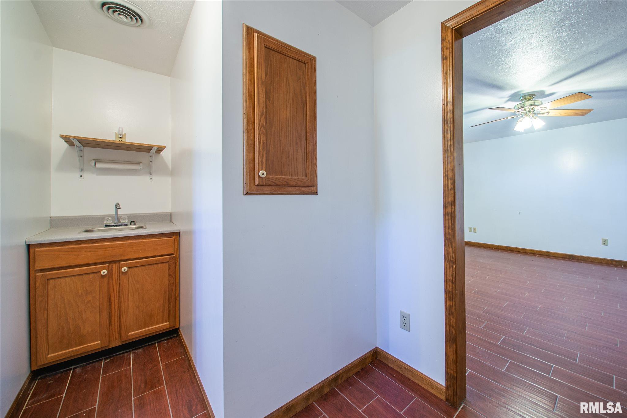 11276 Van Horn Road Benton, IL 62812 - Photo 36 of 39