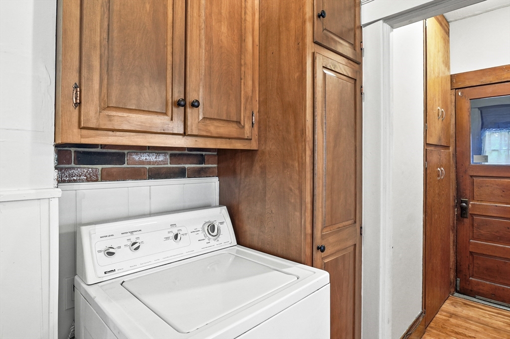 34-36 Stebbins Street Worcester, MA 01607 - Photo 14 of 40 Gallery Image 14