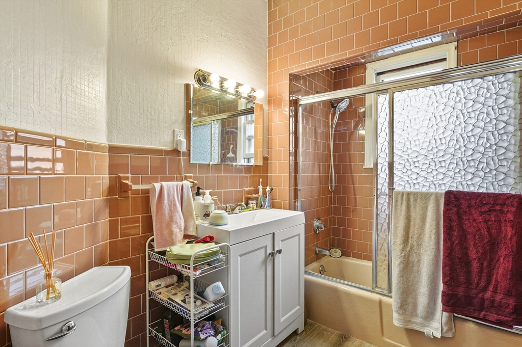 34-36 Stebbins Street Worcester, MA 01607 - Photo 15 of 40 Gallery Image 15