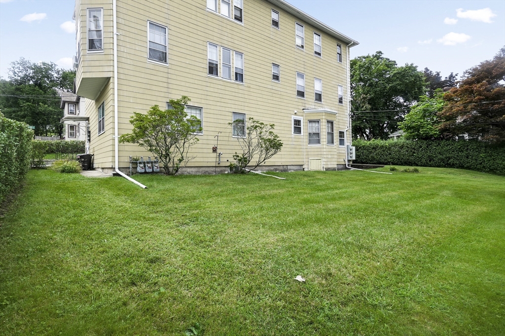 34-36 Stebbins Street Worcester, MA 01607 - Photo 37 of 40 Gallery Image 37