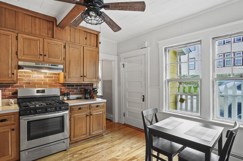 34-36 Stebbins Street Worcester, MA 01607 - Photo 7 of 40 Gallery Image 7