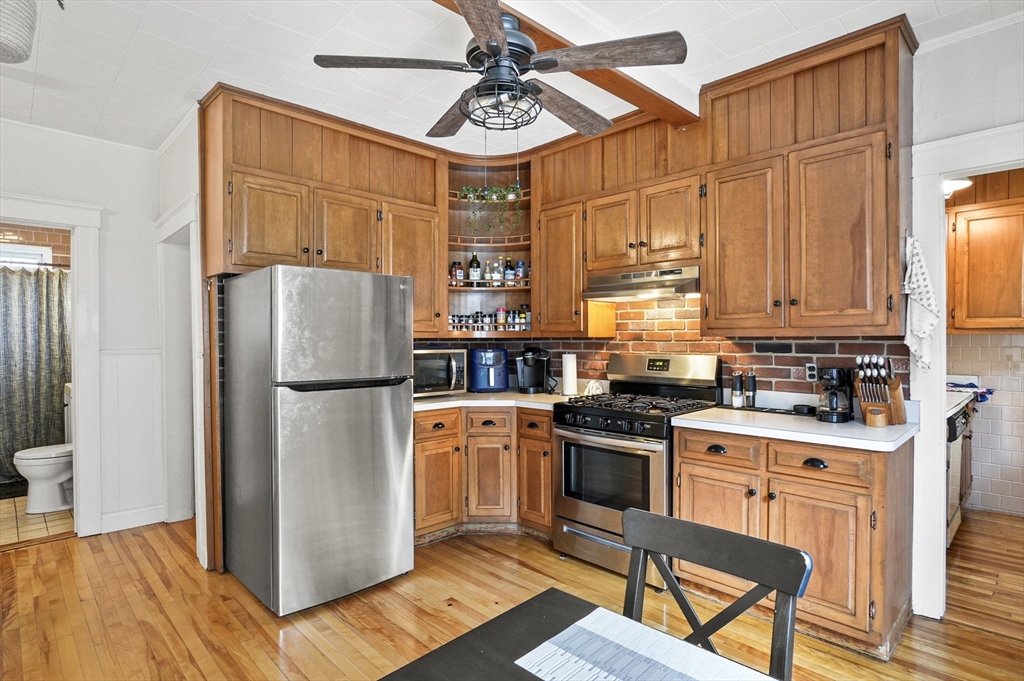 34-36 Stebbins Street Worcester, MA 01607 - Photo 9 of 40 Gallery Image 9