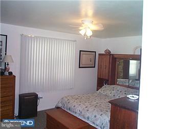 10714 Philcrest Road Philadelphia, PA 19154 - Photo 4 of 12 Gallery Image 4