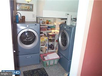 10714 Philcrest Road Philadelphia, PA 19154 - Photo 10 of 12 Gallery Image 10