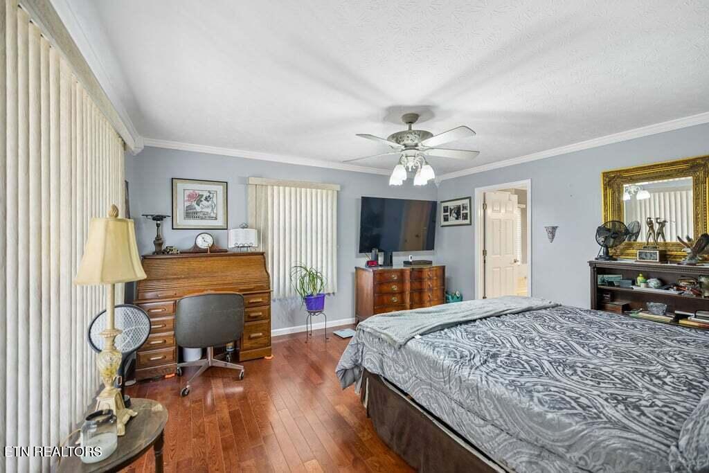 133 Rolling Hills Rutledge, TN 37861 - Photo 16 of 40 Oversized Primary Suite