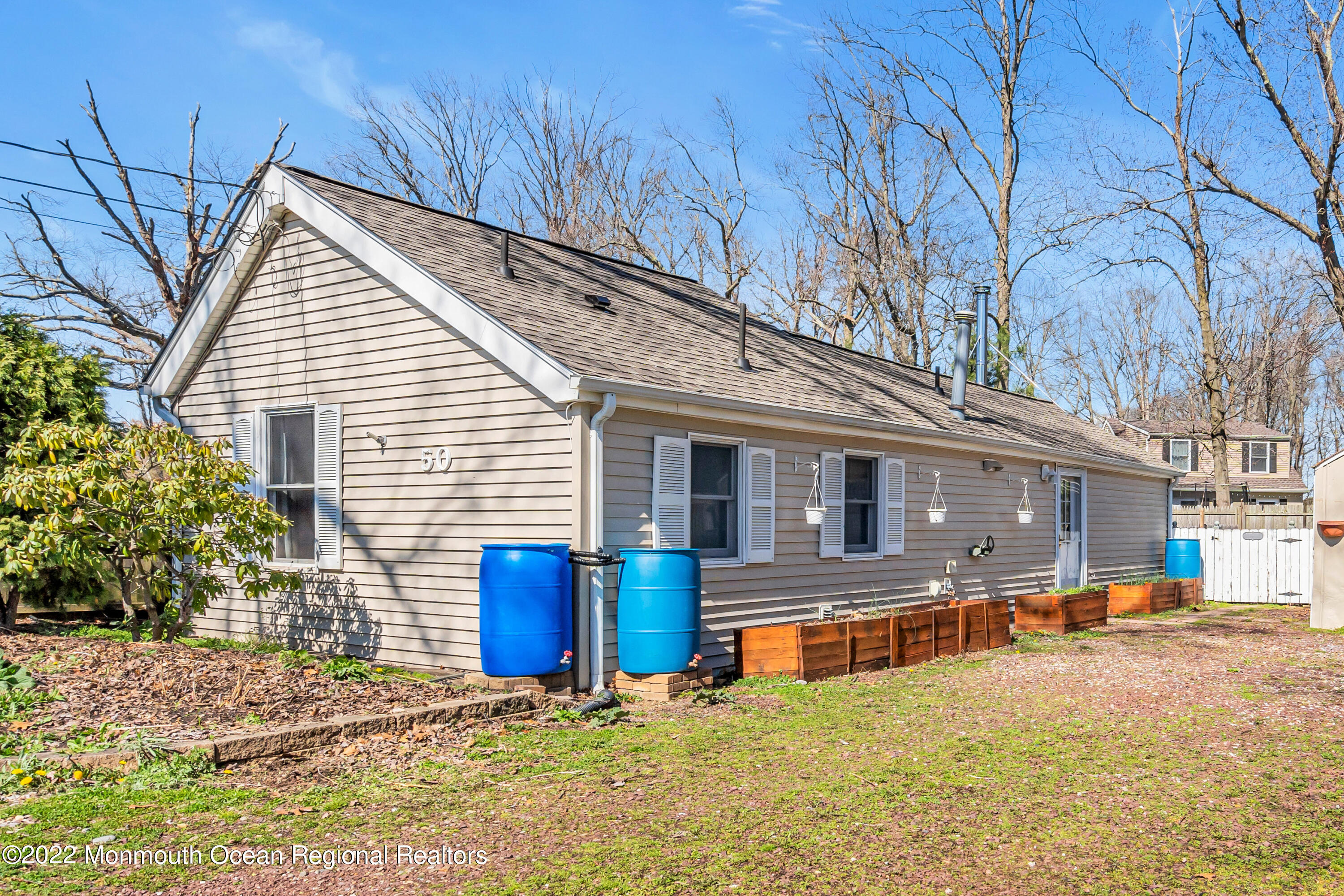 50 Weaverville Road Freehold, NJ 07728 - Photo 3 of 43 002_dsc09406_copy