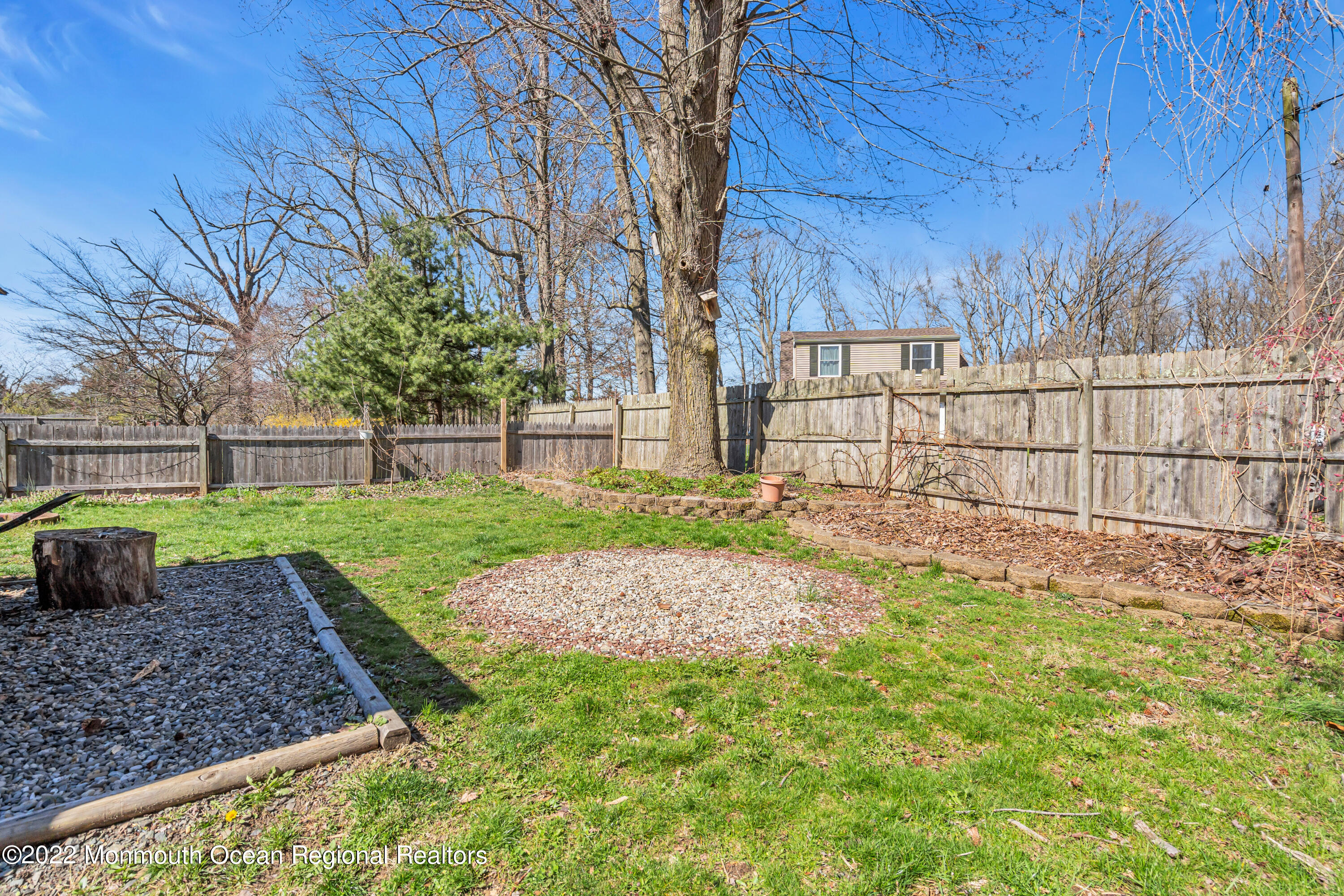50 Weaverville Road Freehold, NJ 07728 - Photo 39 of 43 039_dsc09386