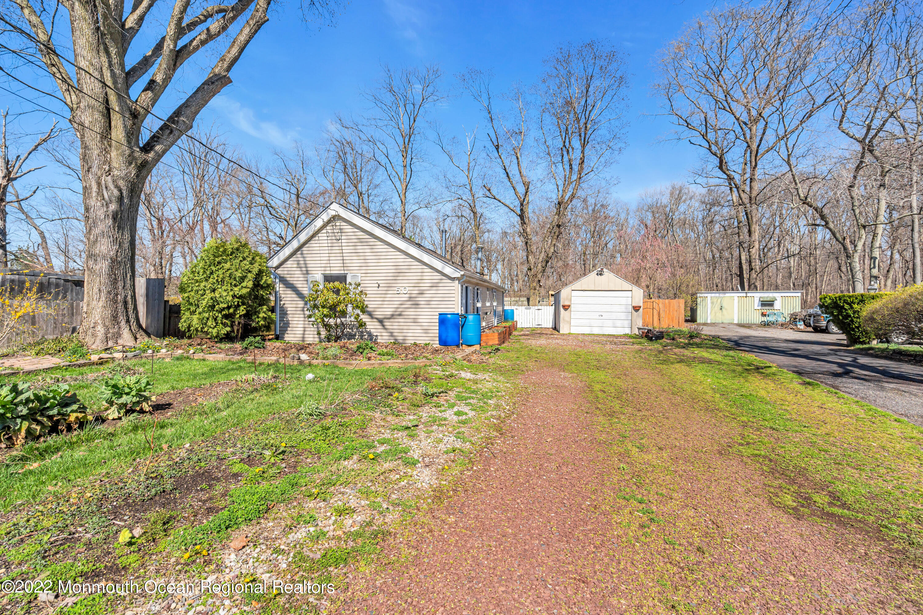 50 Weaverville Road Freehold, NJ 07728 - Photo 40 of 43 040_dsc09411