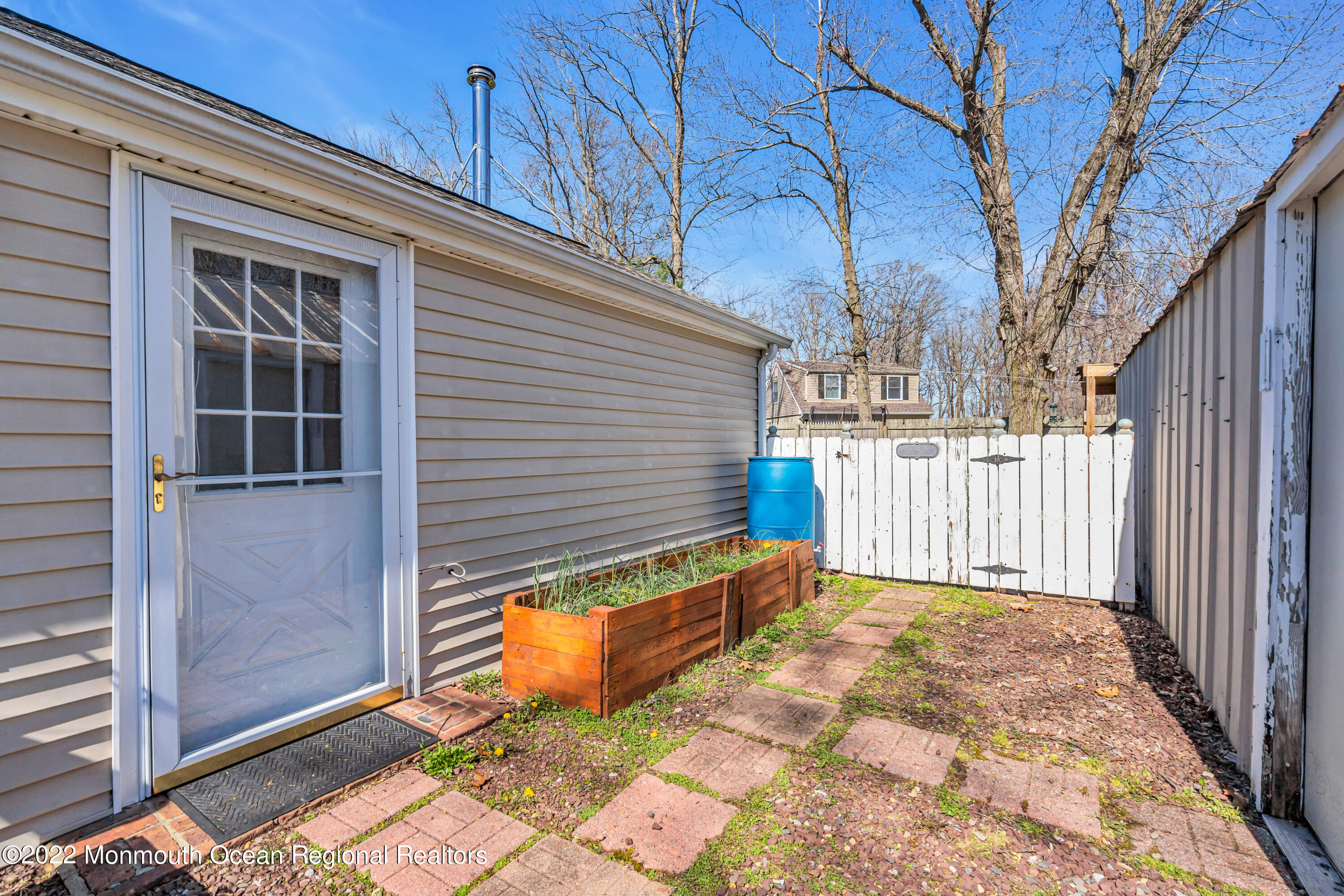 50 Weaverville Road Freehold, NJ 07728 - Photo 7 of 43 007_dsc09431