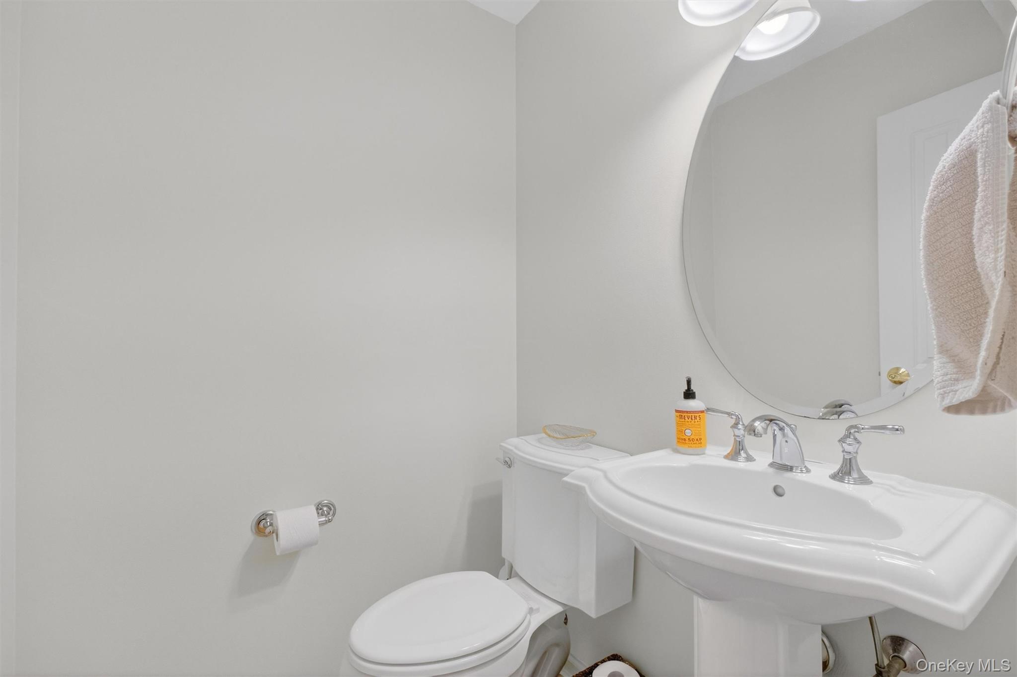 213 Riverbend Drive Peekskill, NY 10566 - Photo 14 of 46 Powder Room conveniently located on main level.