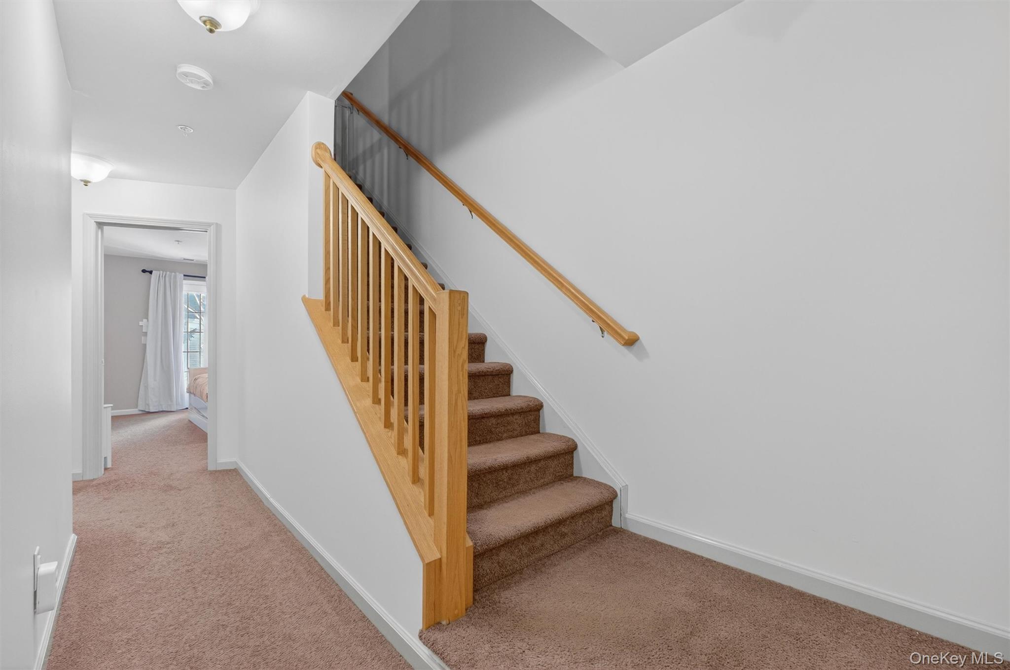 213 Riverbend Drive Peekskill, NY 10566 - Photo 15 of 46 Stairway from lower level.
