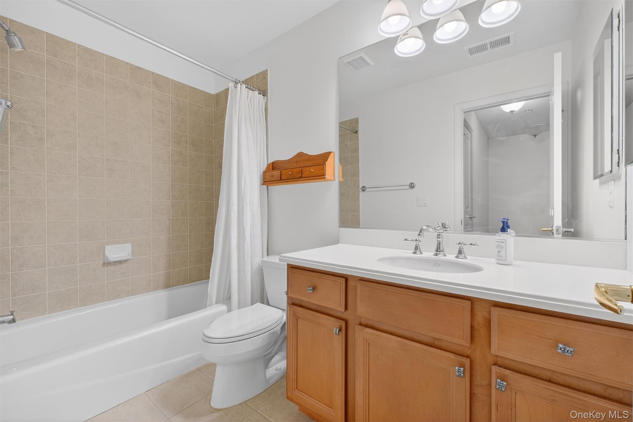 213 Riverbend Drive Peekskill, NY 10566 - Photo 22 of 46 2nd Full Bath on lower level.