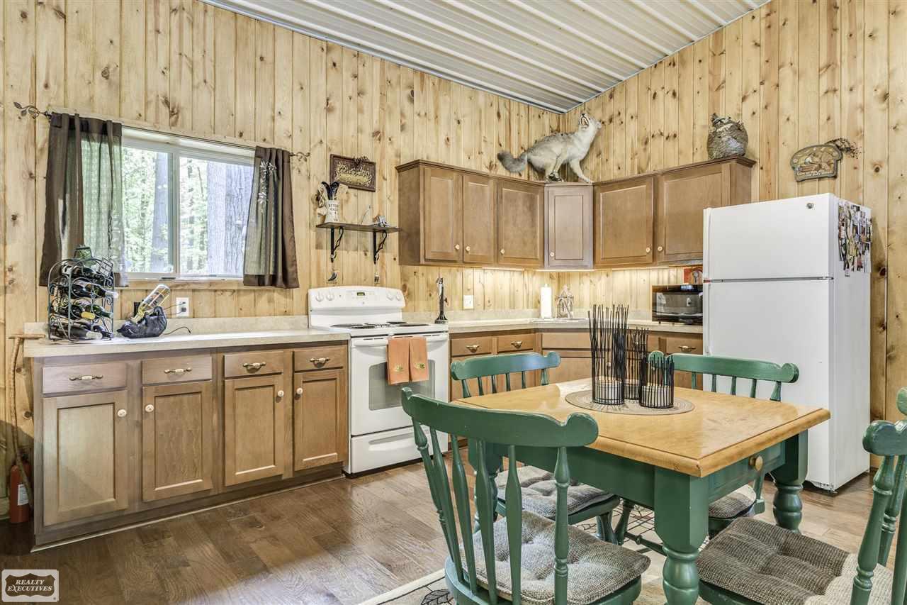10457 Imlay City Road Avoca, MI 48006 - Photo 52 of 77 50075271-51.JPG