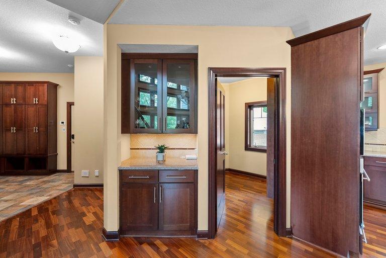 14708 Woodhaven Road Minnetonka, MN 55345 - Photo 23 of 91
