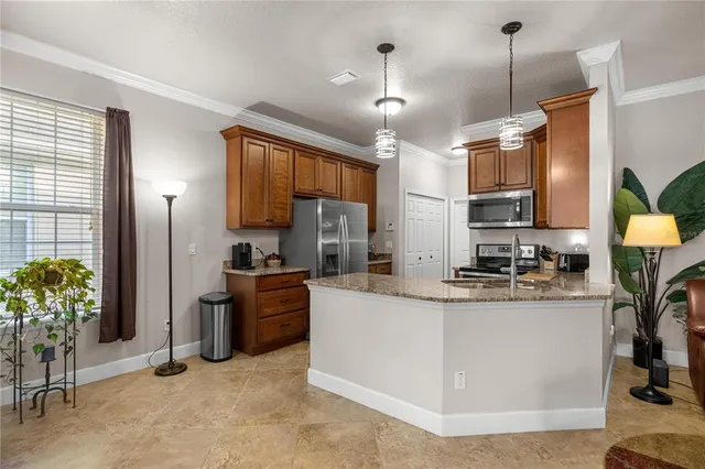 $260,000 | 2120 Northeast 37th Court, Ocala, FL 34470