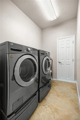 $260,000 | 2120 Northeast 37th Court, Ocala, FL 34470