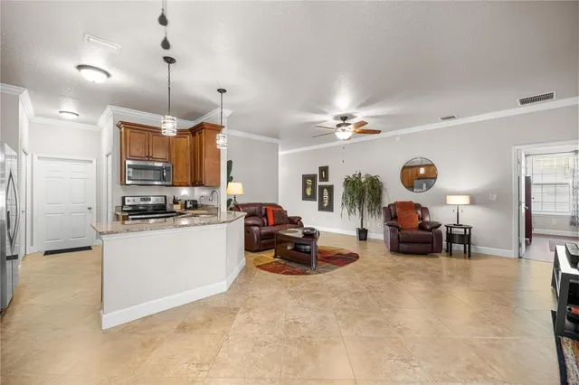 $260,000 | 2120 Northeast 37th Court, Ocala, FL 34470