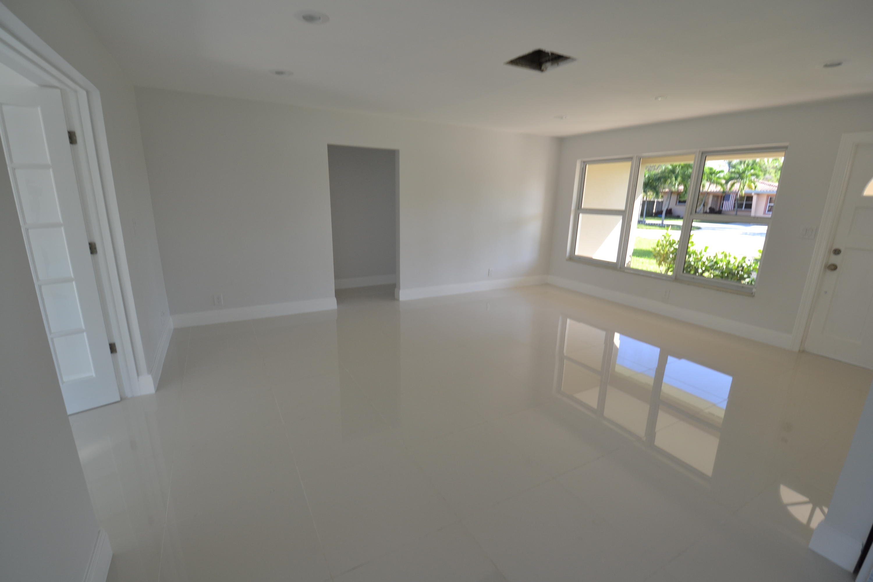 261 Northwest 11th Street Boca Raton, FL 33432 - Photo 12 of 19 DSC_1332