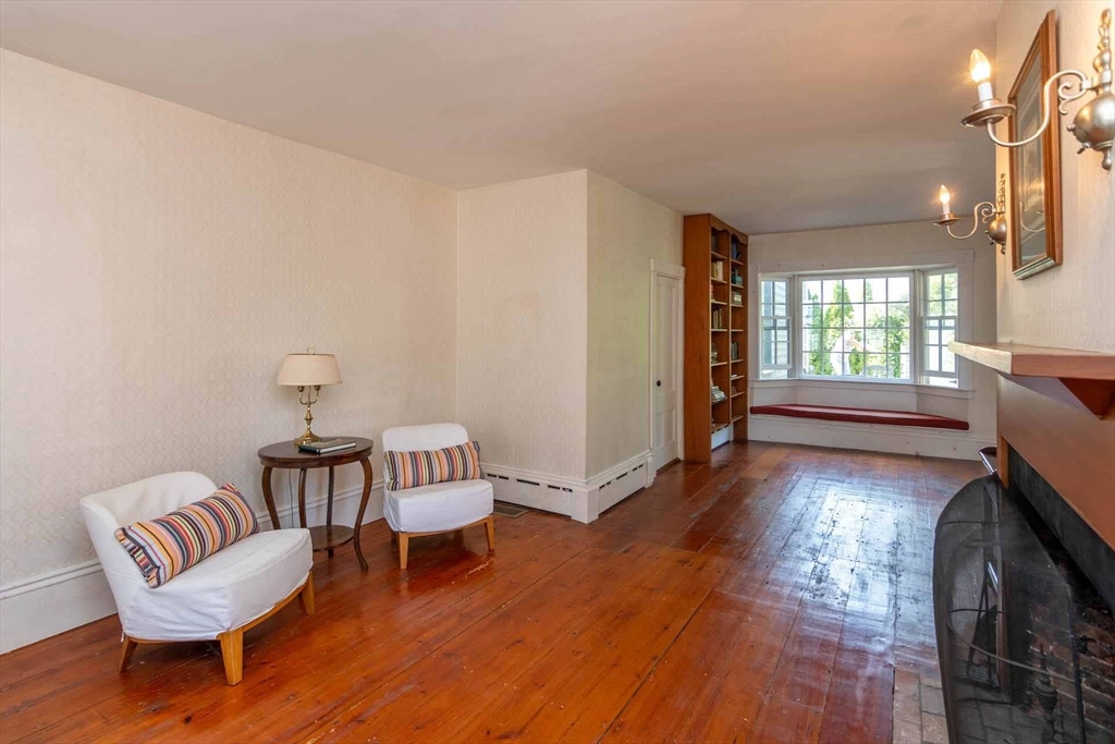 34 School Street Edgartown, MA 02539 - Photo 13 of 42