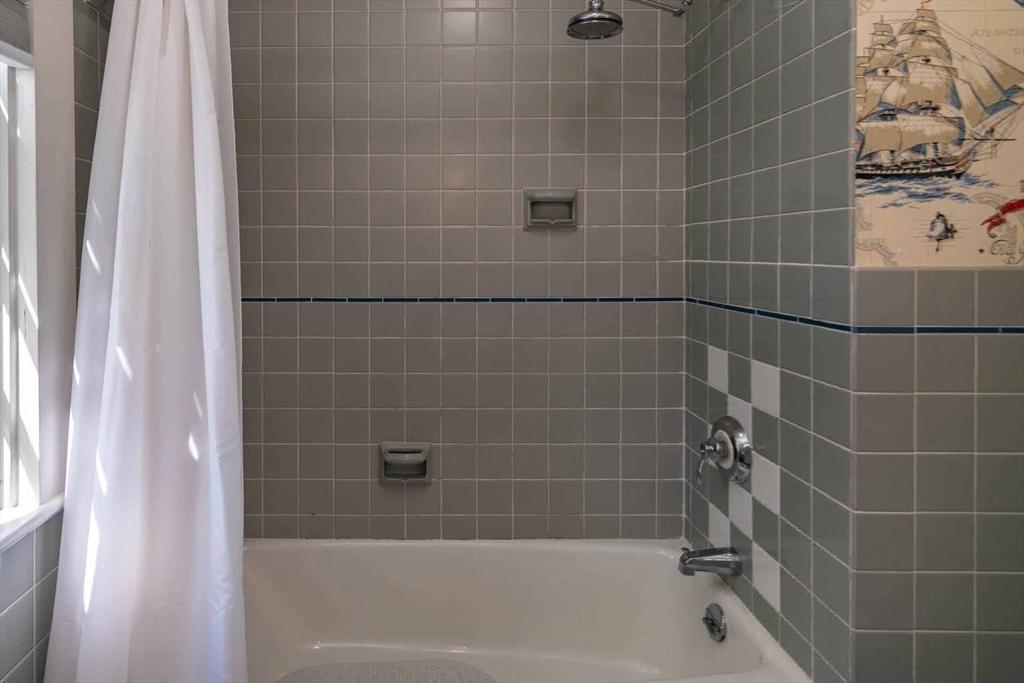 34 School Street Edgartown, MA 02539 - Photo 25 of 42