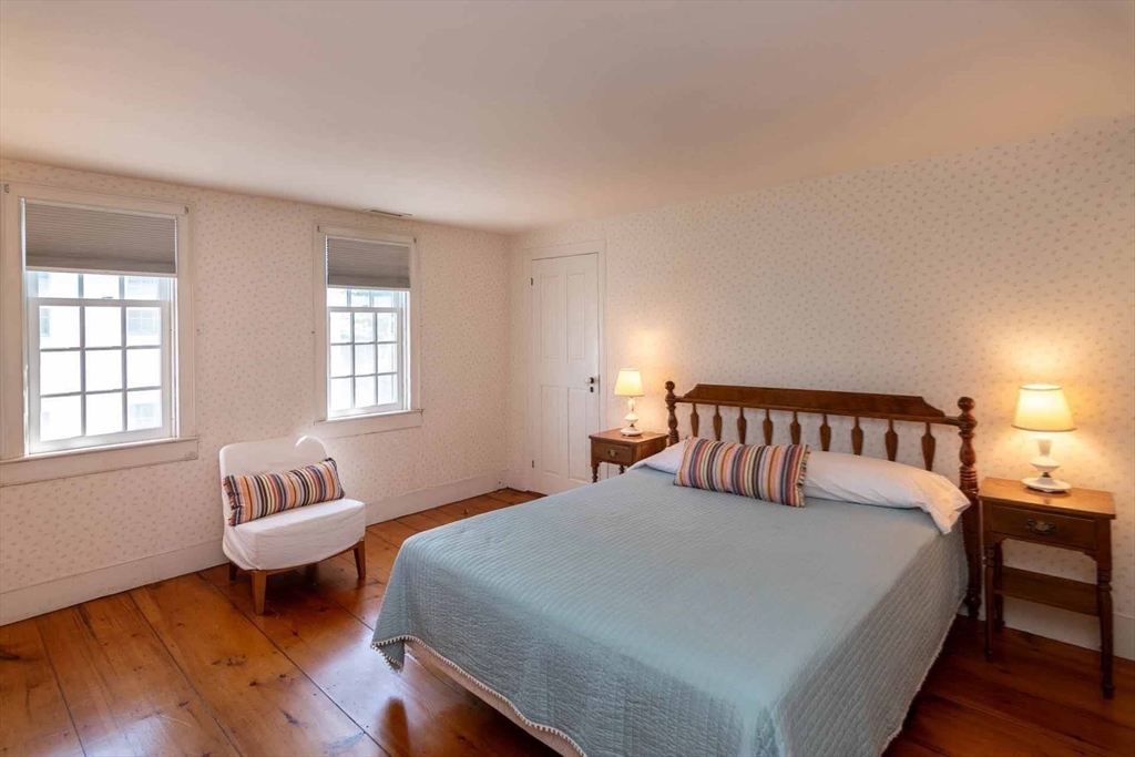 34 School Street Edgartown, MA 02539 - Photo 27 of 42