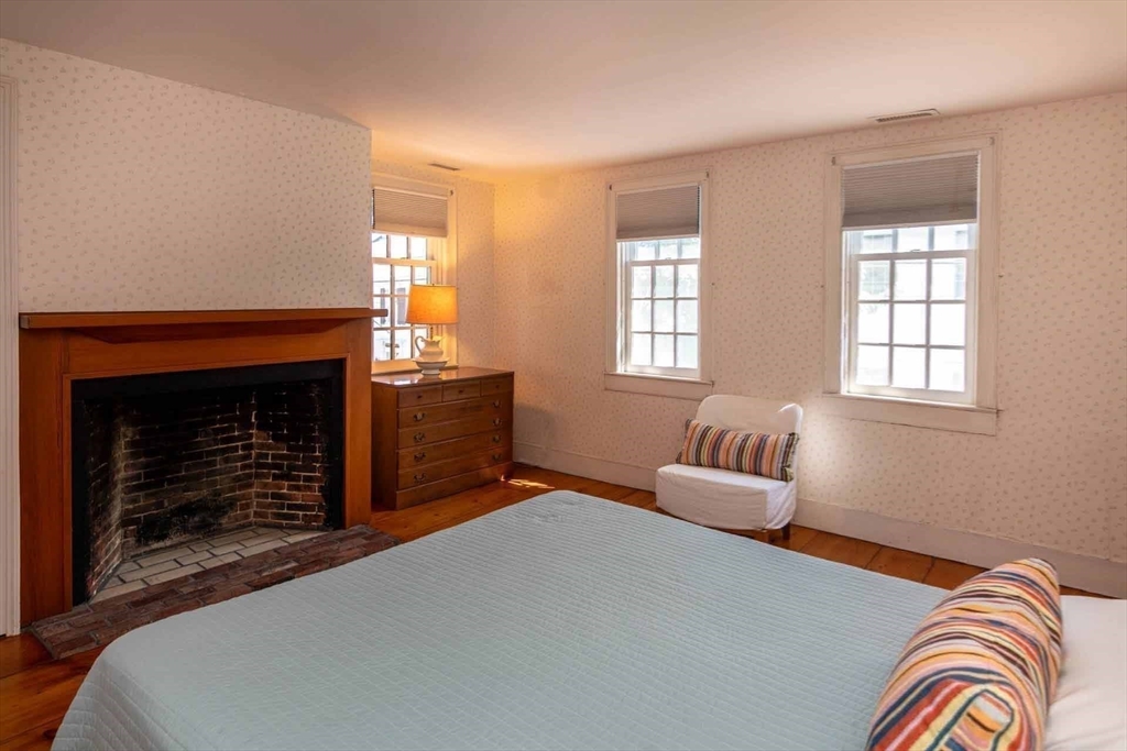 34 School Street Edgartown, MA 02539 - Photo 29 of 42