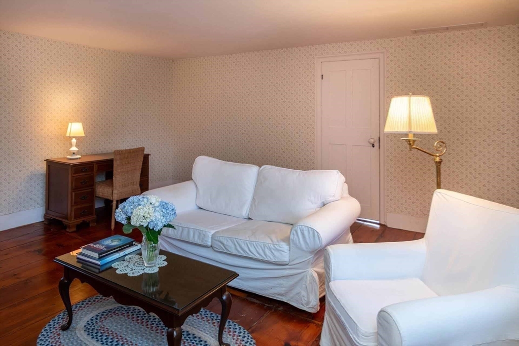 34 School Street Edgartown, MA 02539 - Photo 36 of 42