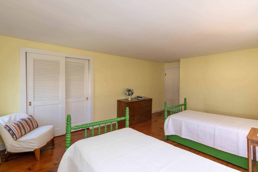 34 School Street Edgartown, MA 02539 - Photo 40 of 42