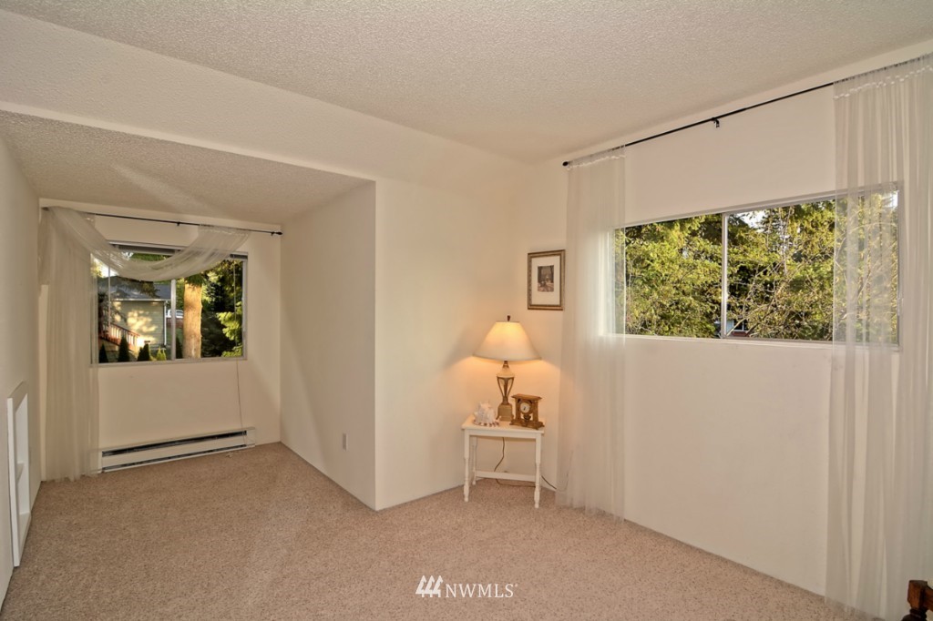 21126 7th Avenue West Bothell, WA 98021 - Photo 13 of 18