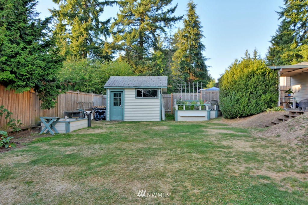 21126 7th Avenue West Bothell, WA 98021 - Photo 17 of 18