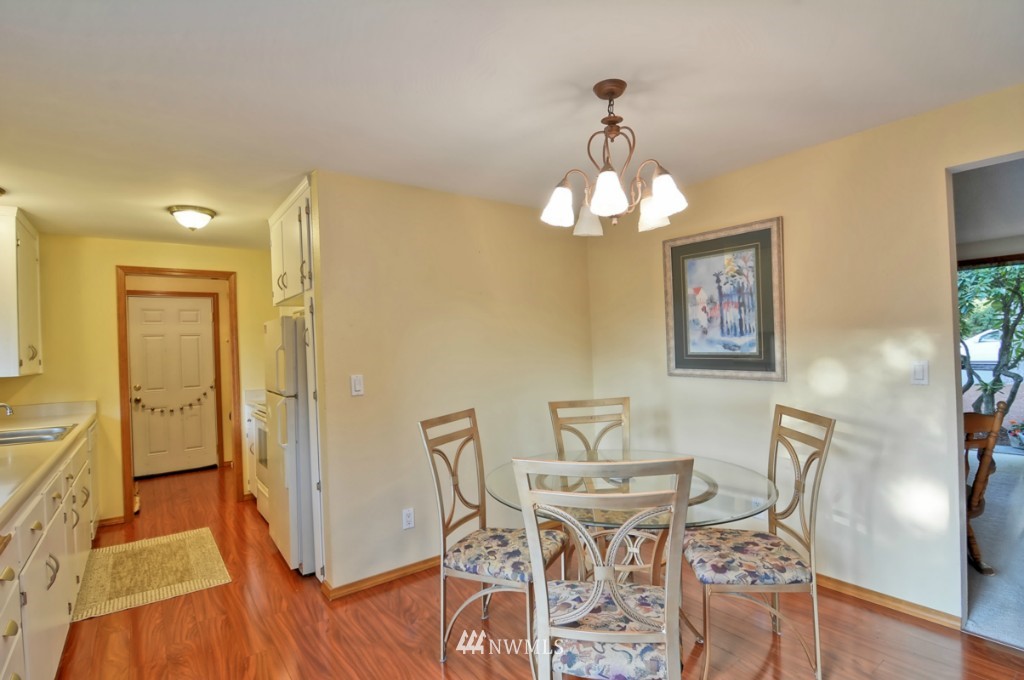 21126 7th Avenue West Bothell, WA 98021 - Photo 5 of 18