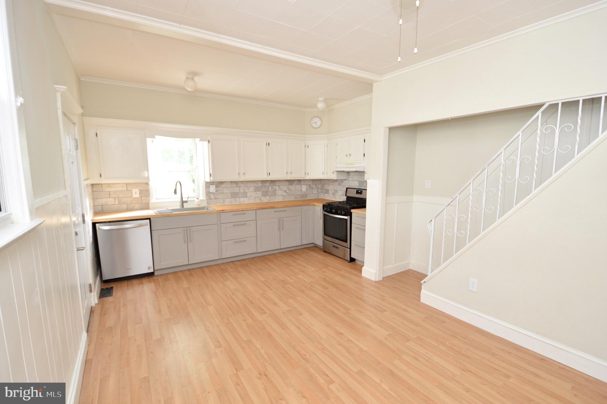607 Arndt Avenue Riverside, NJ 08075 - Photo 5 of 16