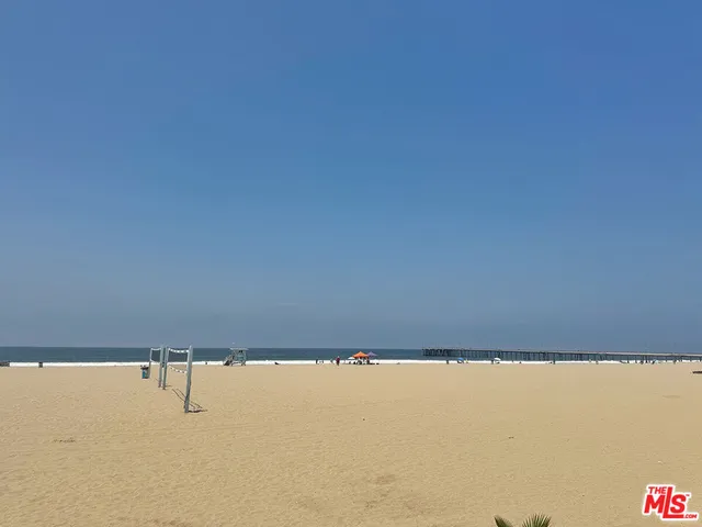 $15,000 | 3505 Ocean Front Walk, Marina del Rey, CA 90292