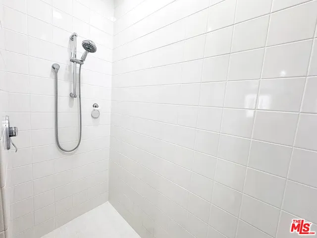 $15,000 | 3505 Ocean Front Walk, Marina del Rey, CA 90292