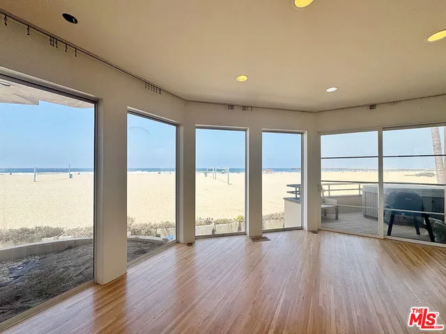 $15,000 | 3505 Ocean Front Walk, Marina del Rey, CA 90292