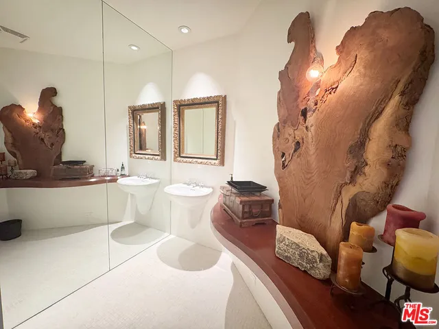 $15,000 | 3505 Ocean Front Walk, Marina del Rey, CA 90292