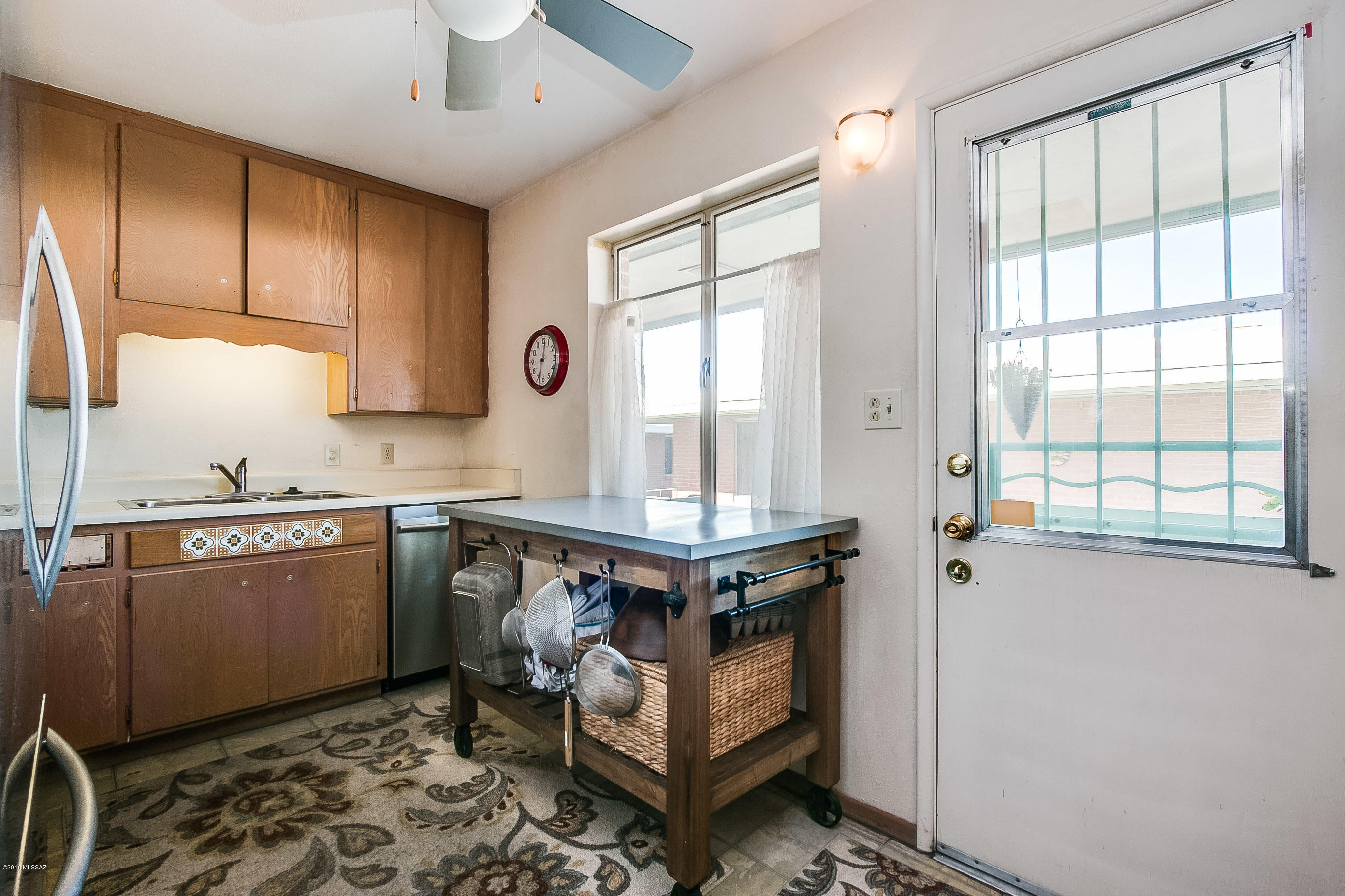 525 North Country Club Road, Unit P64 Tucson, AZ 85716 - Photo 3 of 23