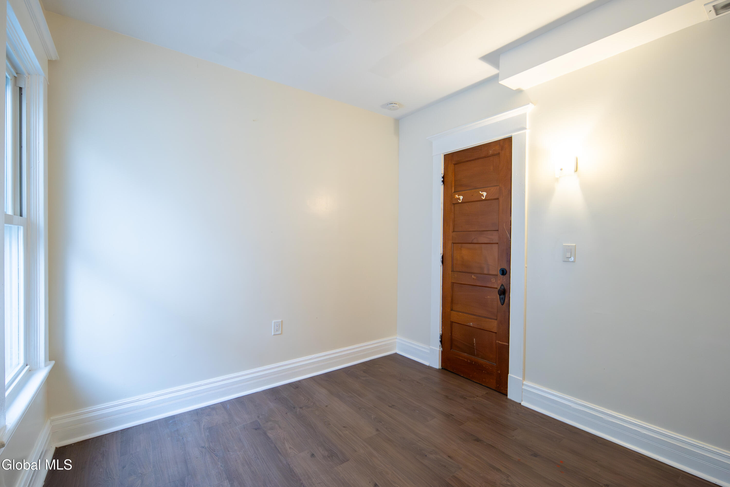 22 Swan Street, Unit 2 Schenectady, NY 12307 - Photo 22 of 35 022