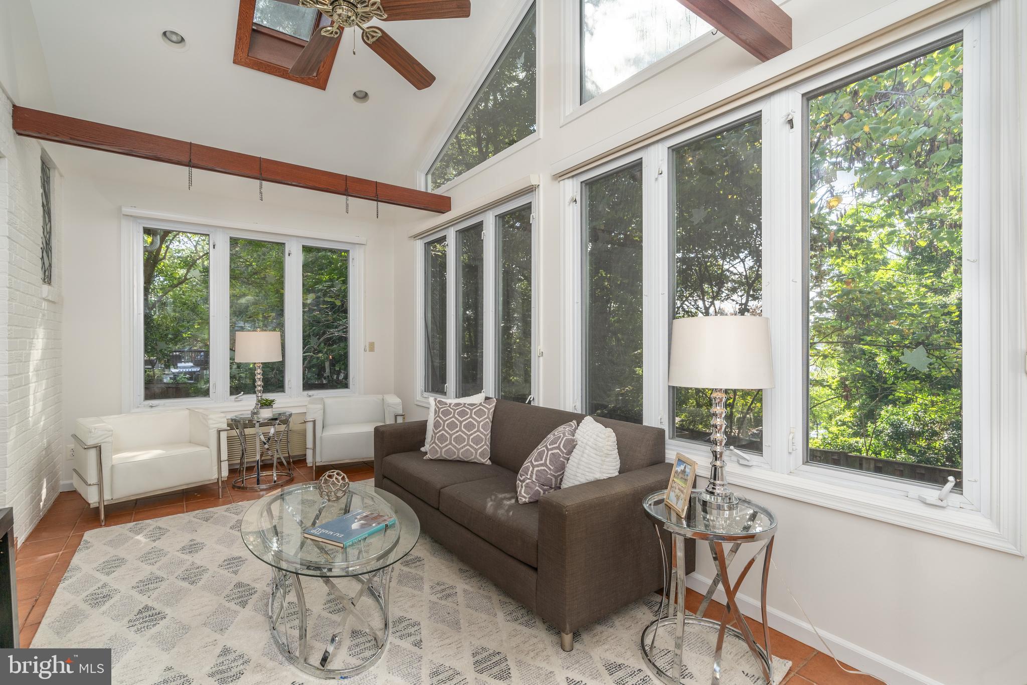 180 Cambridge Road Alexandria, VA 22314 - Photo 12 of 40 Spectacular addition
