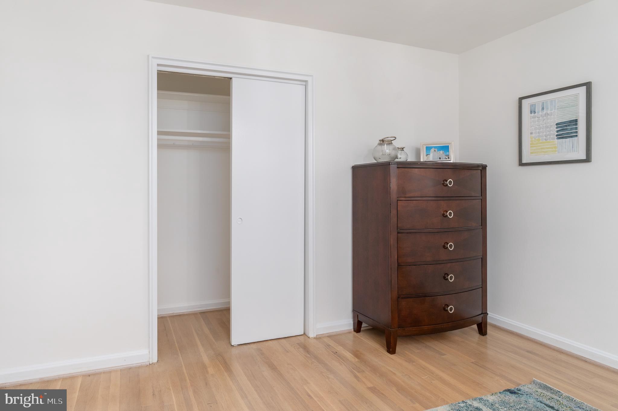180 Cambridge Road Alexandria, VA 22314 - Photo 19 of 40 Gallery Image 19