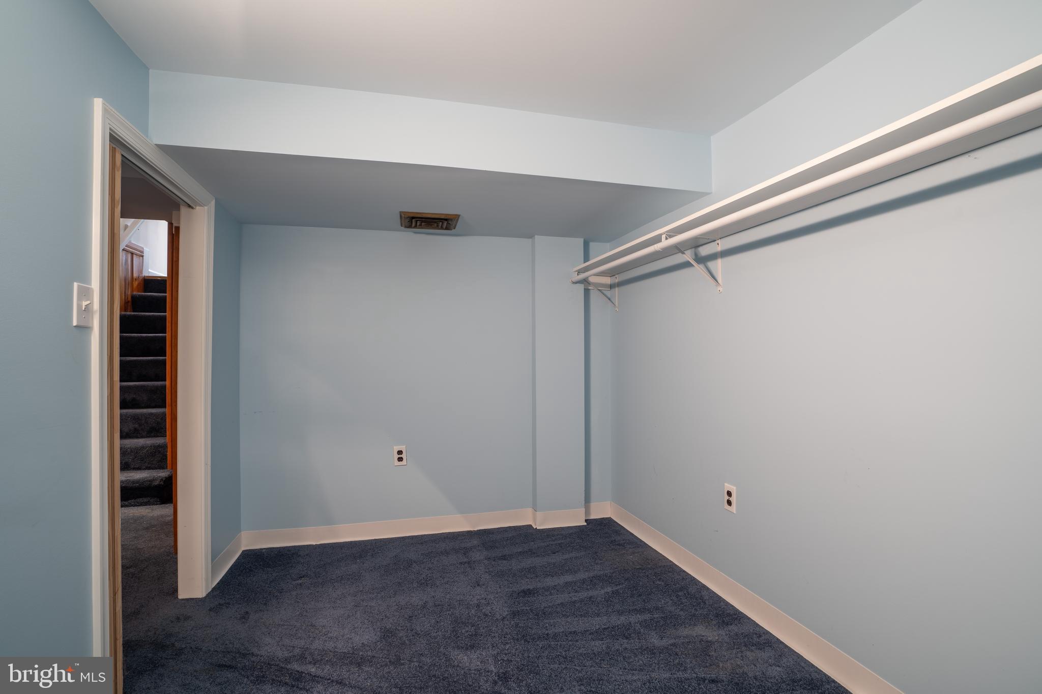 180 Cambridge Road Alexandria, VA 22314 - Photo 29 of 40 Gallery Image 29