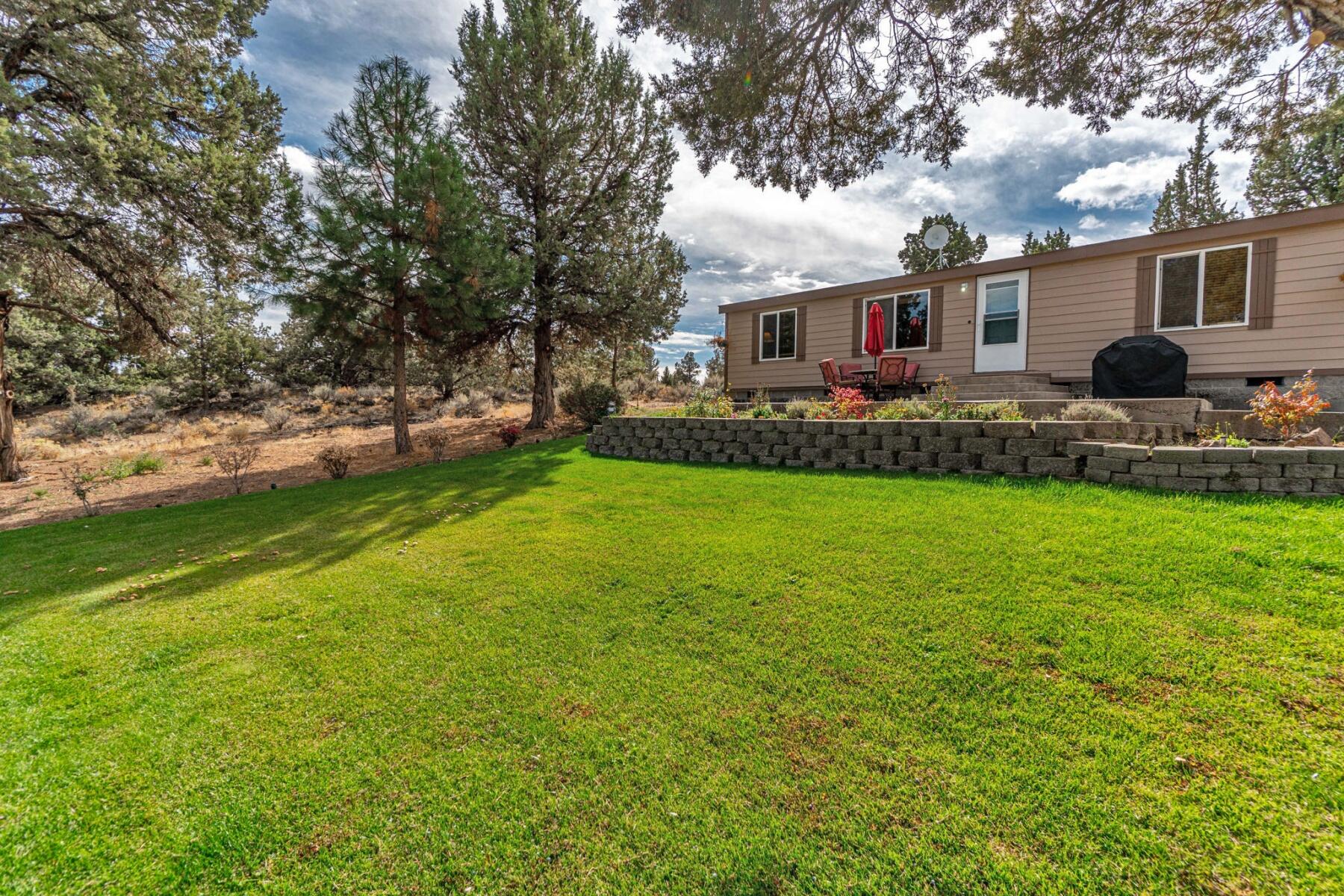 61670 Teal Road Bend, OR 97702 - Photo 11 of 36 batch_1161670TealRd